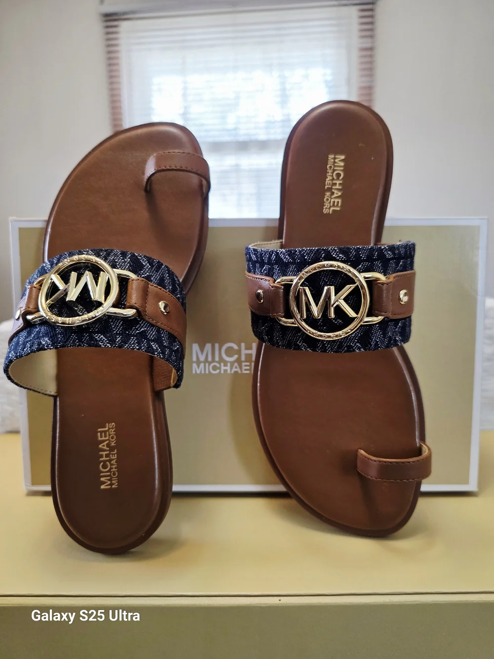 MICHAEL Michael Kors Rory Flat Thong Sandals In Dark Denim Multi Size 7.5M